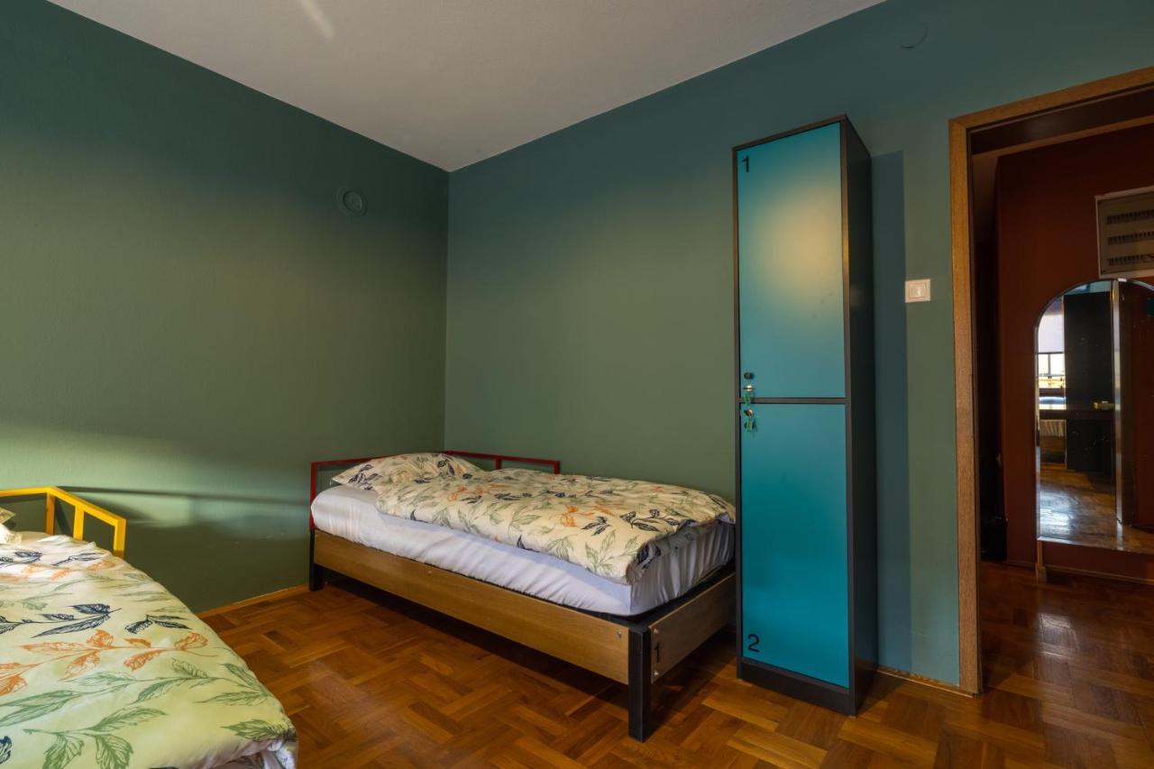 Hostel Prishtina Backpackers Pristina Eksteriør billede