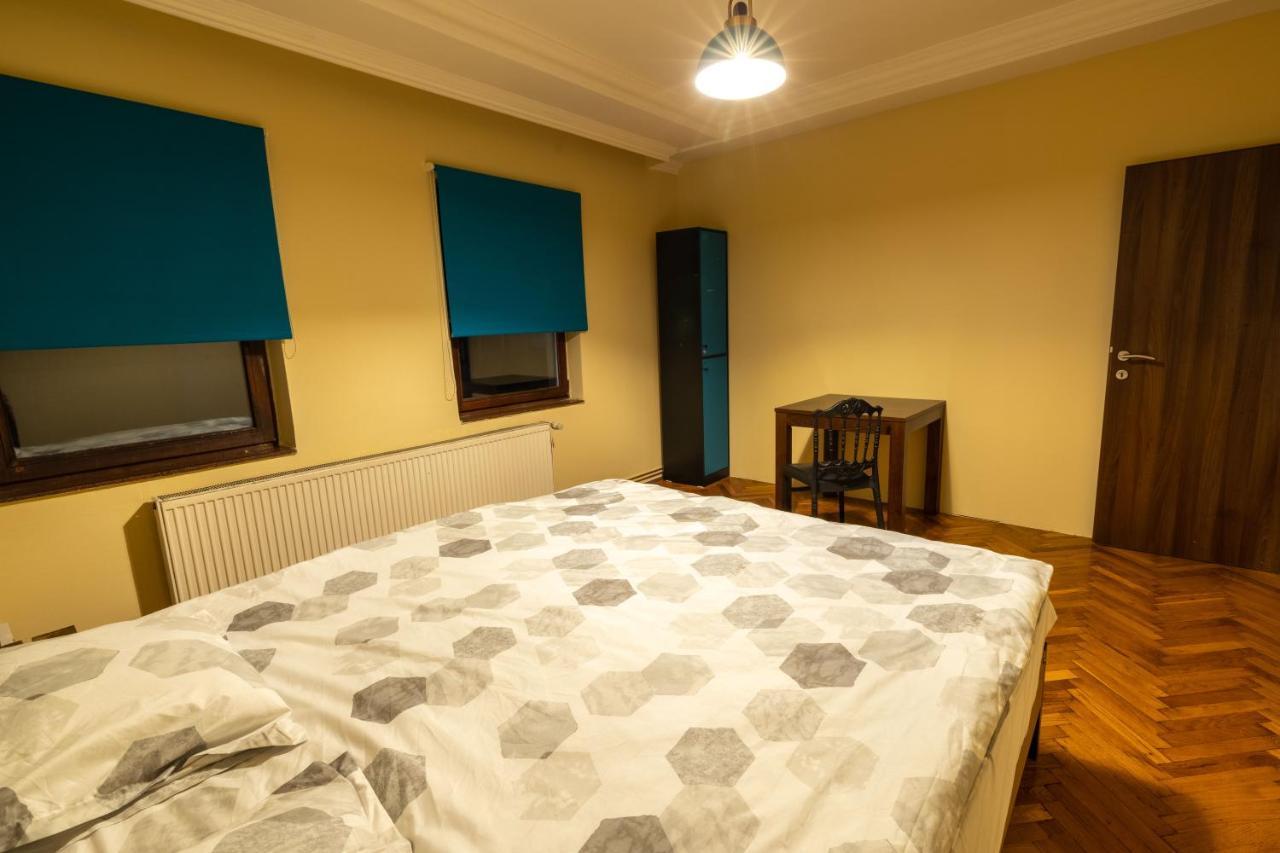 Hostel Prishtina Backpackers Pristina Eksteriør billede